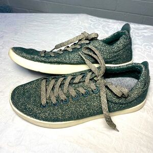 Allbirds Wool Tree Pipers Sneakers - Women’s Size 9 Lace Up Green Low Top Shoes